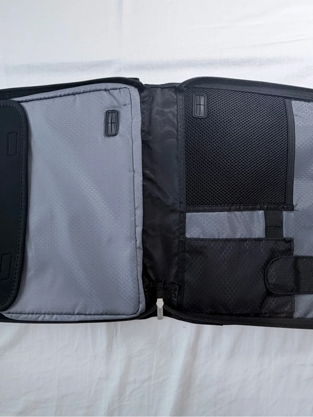 New Five Star Tech Carry-All Expandable Tablet Chromebook Laptops to 11' Storage